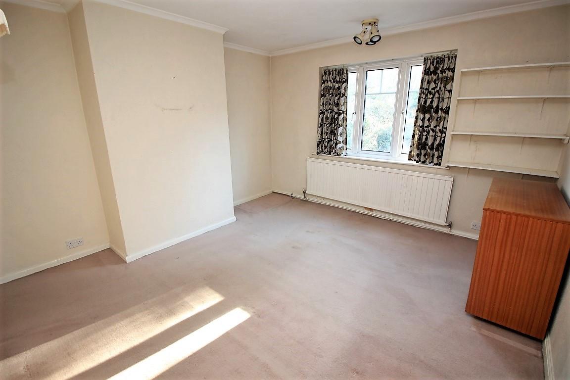 Oak Tree Road, Tilehurst, Reading